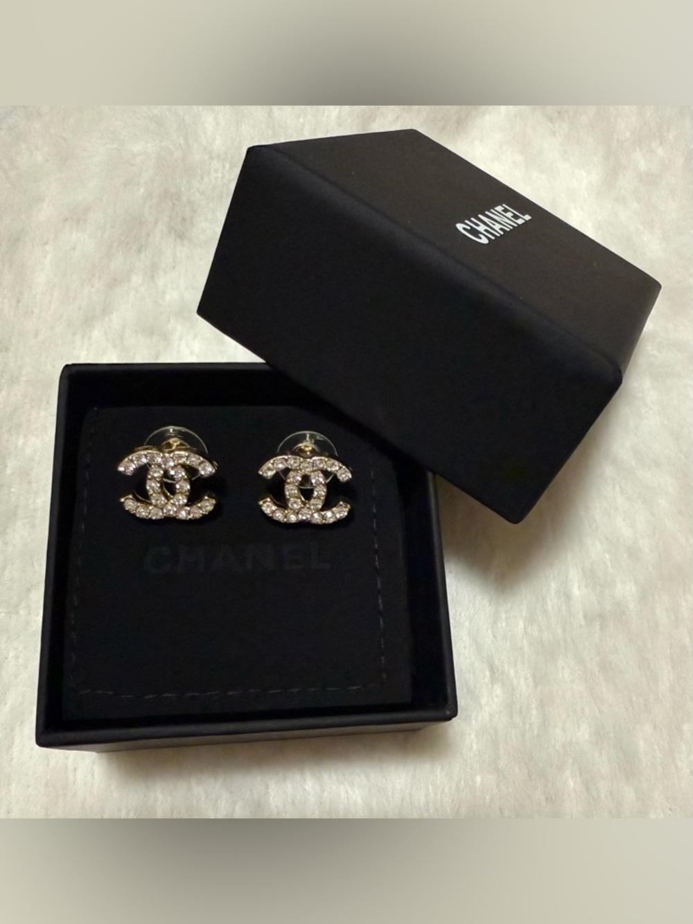 Luxurious CC Initial Fashion Earrings